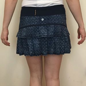 Lululemon athletic skirt with ruffle back